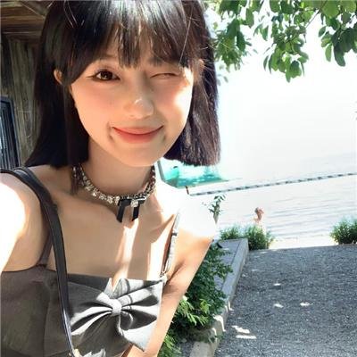 在窗边